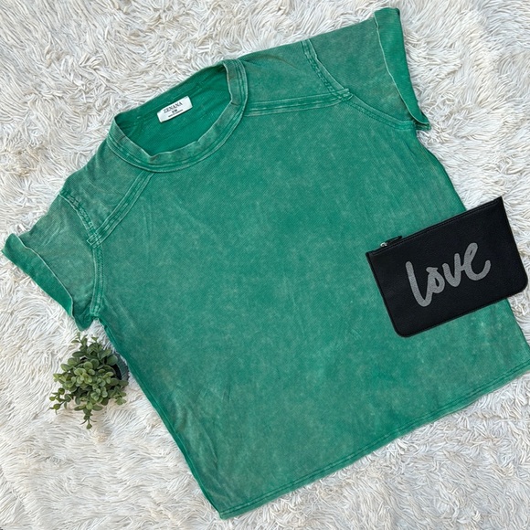 Zenana Outfitters Tops - 🎉HP🎉 Zenana Ribbed Garment Washed Top 💗 Kelly Green